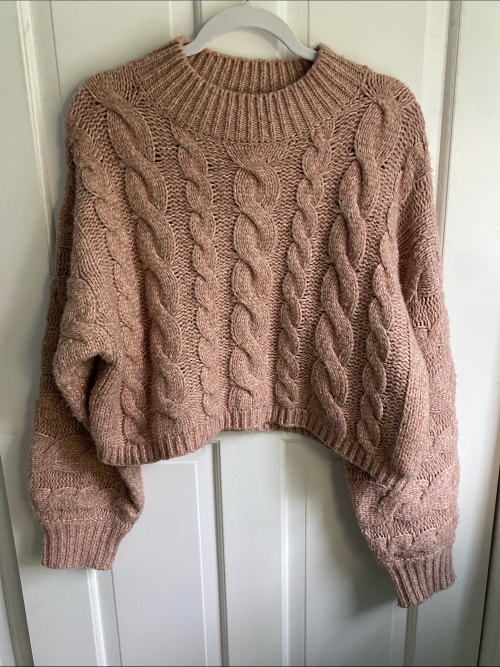 Altard State Women's Cable Knit Cropped Sweater - Blush Pink